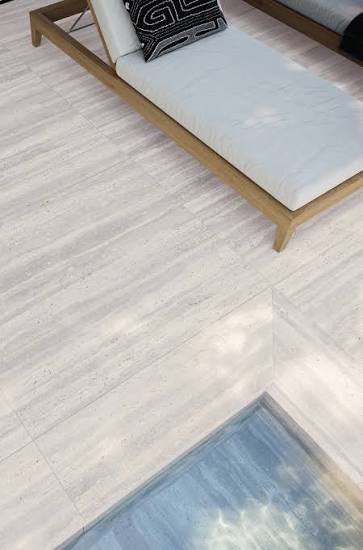 Peldaño Travertino Veincut Aurora 120x33