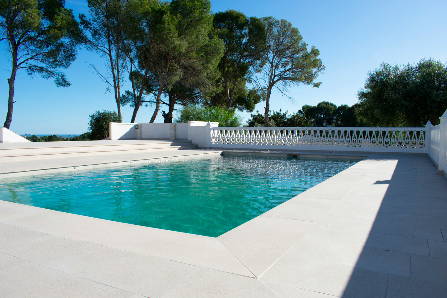 Piso Porcelánico Antideslizante Stromboli Light 37.5x75 - para Piscinas